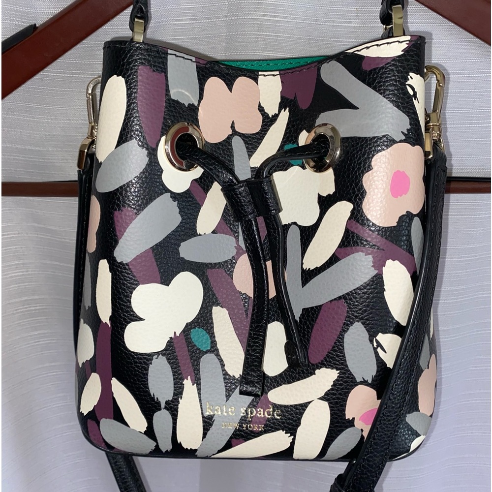 (SOLD)Kate Spade Floral Small Bucket Bag